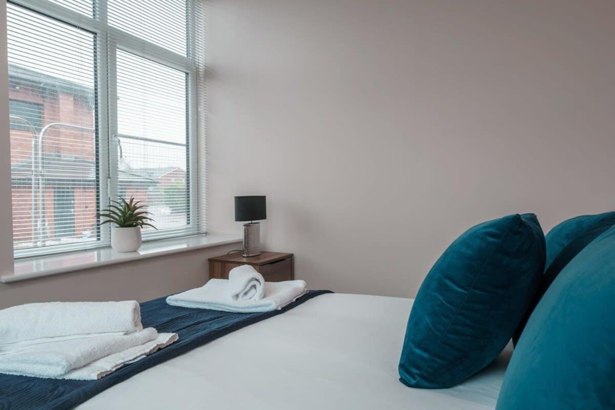 Contemporary 2 Bed Manchester Apartment - Sleeps 4 Exterior photo