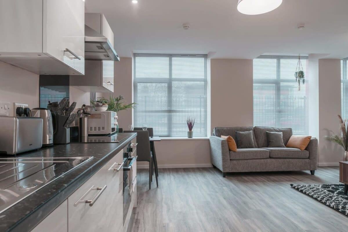 Contemporary 2 Bed Manchester Apartment - Sleeps 4 Exterior photo